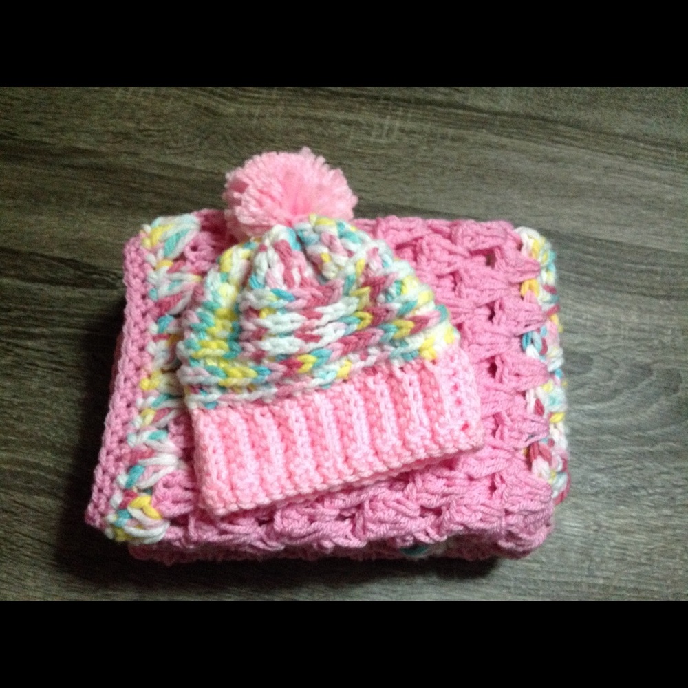 Crochet baby set NWOT